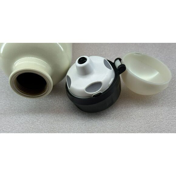 Hello Kitty SIGG Sanrio Swiss Made Metal Retro Water Bottle - Picture 4 of 6